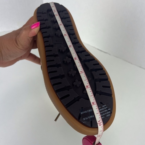 Nib - Cole Haan, Cloudfeel Women’s Snow Boot. Size: 6.5 - Picture 15 of 15